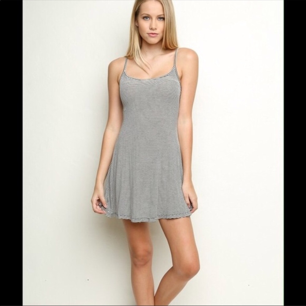 🌸EUC Brandy Melville Dress🌸